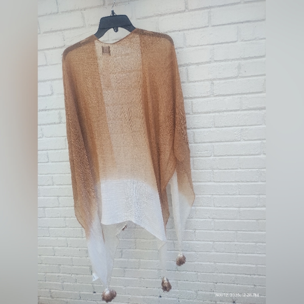 Ombre Tassel Ruana by Echo NY. One Size .Color:Caramel. NWT